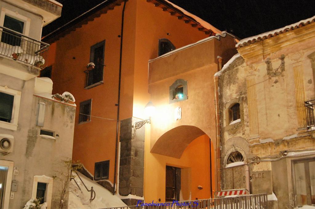 Hotel L'Arco Dei Sogni Malvagna Exterior foto