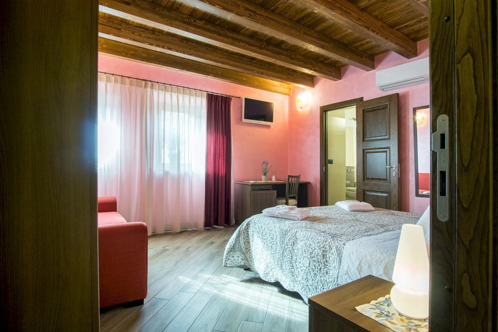 Hotel L'Arco Dei Sogni Malvagna Exterior foto